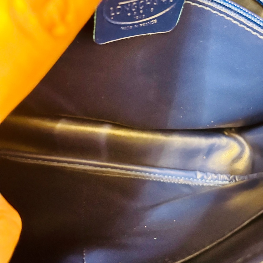 Blue Longchamp Roseau Patent shoulder bag GUC - Picture 7 of 9